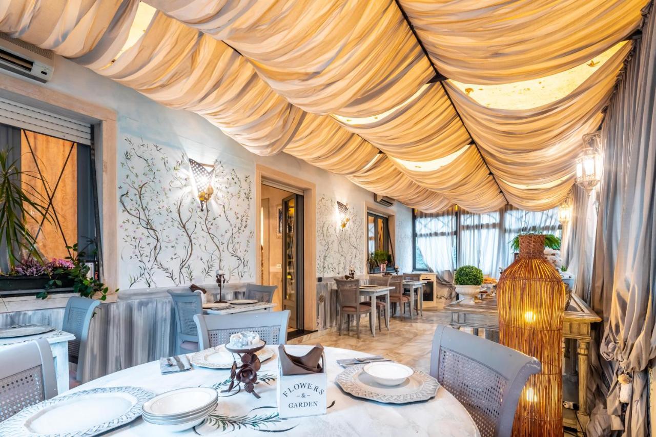 Hotel Luciana Марина-ді-Масса Екстер'єр фото